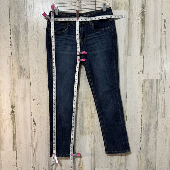 BONGO Women's Dark Blue Skinny Straight Leg Ankle Length Crop Capri Jeans - Picture 5 of 11